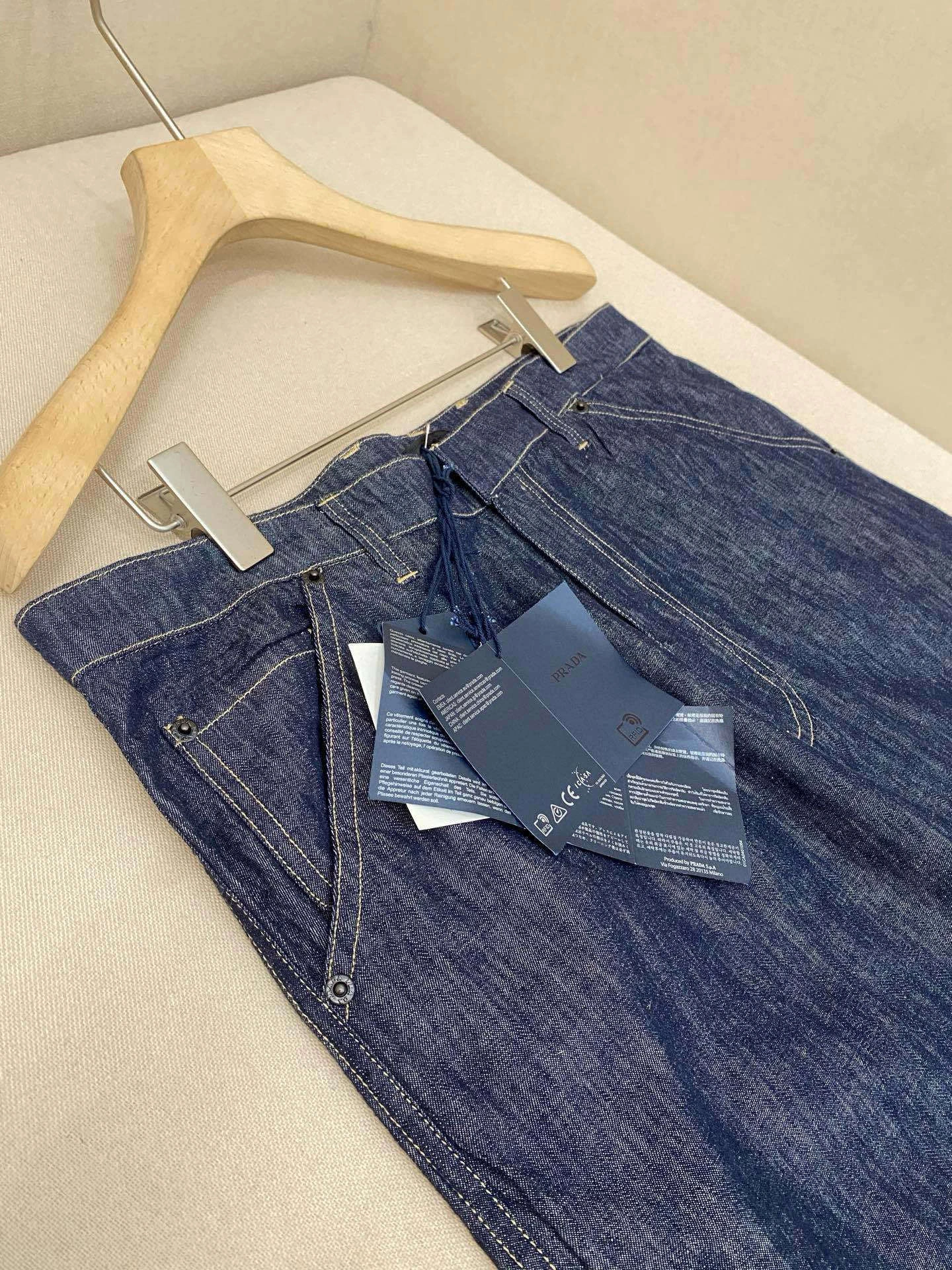 wg.luxury- Pr141 item:E-F409G2611
